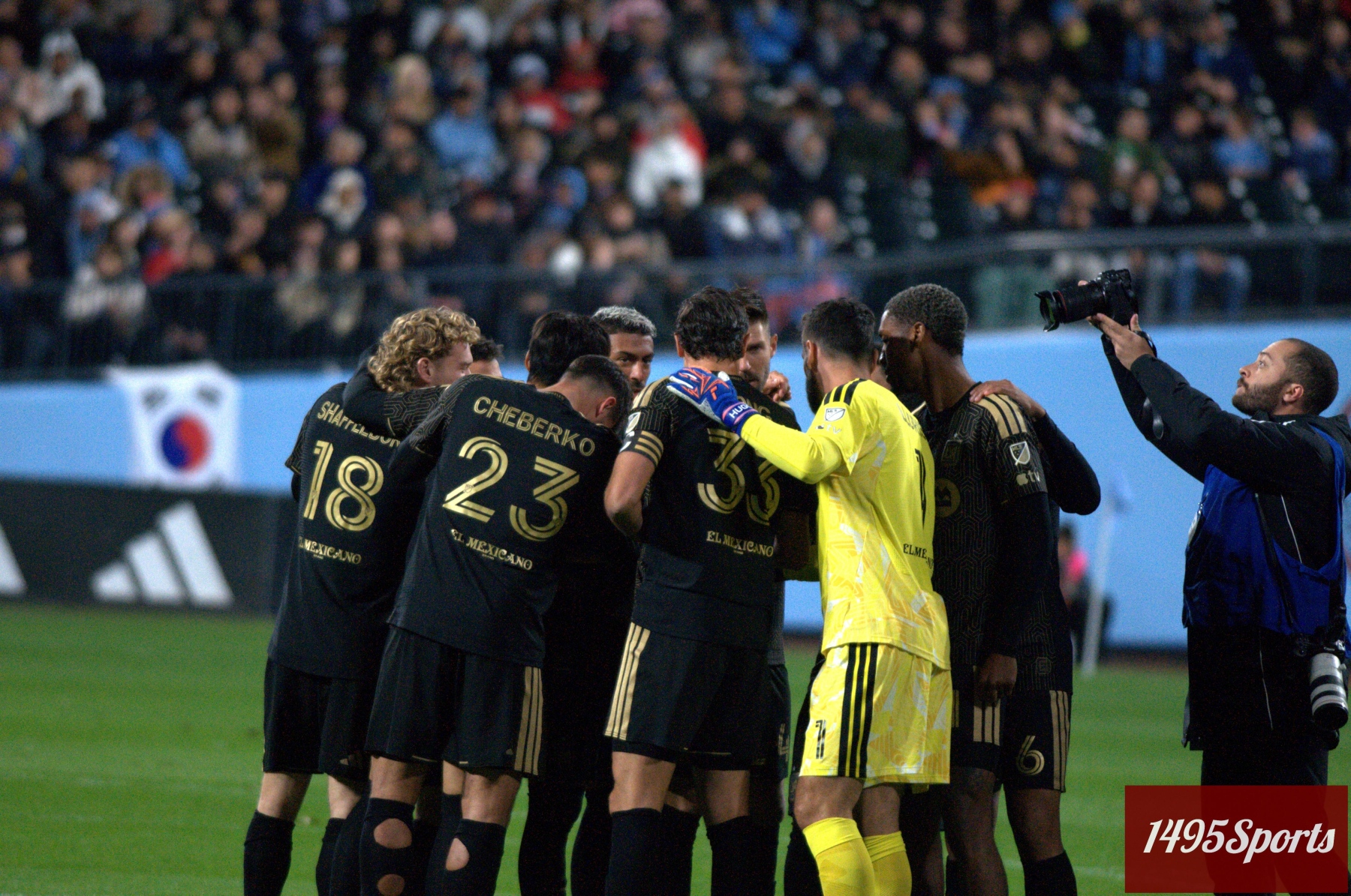 LAFC-Huddle